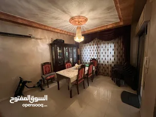  7 شقة طابق أرضي في أرقى مناطق أبونصير
