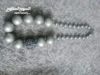  28 نثريات للبيع