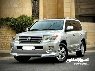  25 تويوتا لاند كروزر (GXR 2015 (V8 وارد صيانة الشركة ( طلب خاص 60th) مالك واحد بحالة الوكالة
