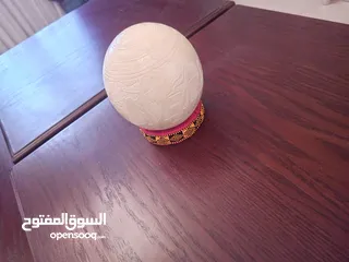  6 ثريات>مراية>طربيزات>لوحات>تحف وغيرها بحالة ممتازة