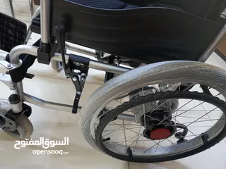  5 كرسيي متحرك كهربائي ببطاريه . لم يستخدم وبسعر جيد