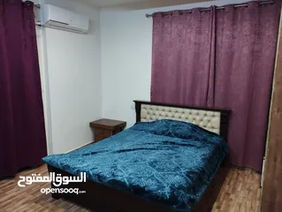  1 ستوديو للإيجار دكتور او طالب طب بجانب المستشفى العربي