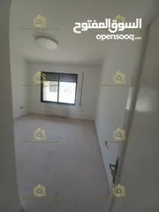  7 فيلا للايجار .. يوجد خيارات اخرى Villa for rent.. other options available / V152