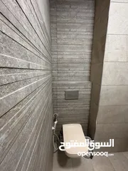  12 شقة مشطية جاهزة للبيع