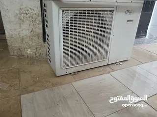  4 مكيف 2طن بحالة ممتازة
