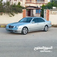  12 مرسيدس بنز موديل 2001 e200 اليجانس للبيع اقساط وليس كاش ولا للبدل  كامل التفاصيل موجودة بالإعلان