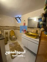  11 شقة مميزة للبيع في الجارنز - قرب سوق شاكر طابق ثاني 170م بسعر مغري