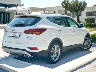  7 HYNDAI GRAND SANTA FE  2017  3.3L V6 AWD  GCC  FULL OPTION  0% DOWNPAYMENT