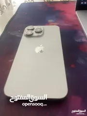  14 i.phone 15 .P.R.O_M.A.X \100 %battry طخةبالشاشة من الاسفل بسيطه \256GB\ 100% \باتري