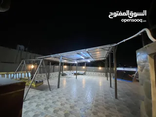  12 عماره ثلاث طوابق وروف بمواصفات خاصه للبيع في جبل الحسين
