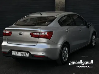  4 KIA RIO 2017