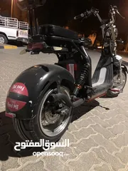  4 اسكوتر هارلى 3000w استعمال نظيف فى حالة الجديد العين منطقة الجيمى حى العمريه