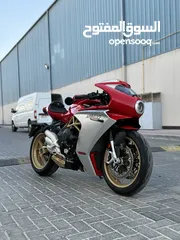  2 Mv Agusta Superveloce 2021