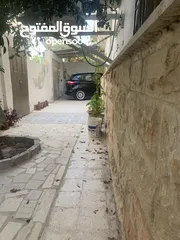  12 عمارة للبيع في وادي الحجر