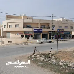  7 مجمع للبيع مادبا حنينا شارع السلطه بجانب سوبرماكت ابو حبيب الركيبات