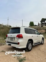  5 للبيع تويوتا لاندكروزر موديل 2008 محول كامل 2015 V8فحص كامل بسعر مغري