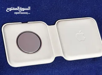  2 Apple MagSafe Duo