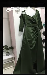  1 فستان سواريه ب5دينار XL جديد تماما وغير مستعمل