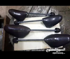  1 زمبركات احذيه قوالب عرض الاحذيه رجالي وستاتي قوالب عرض الاحذيه رجالي وستاتي وولادي جديد وليس مستعمل