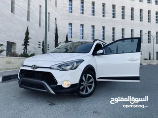  4 ميني جيب مميز من هيونداي i20 Active للبيع