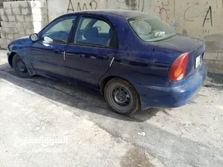  4 دايو لانوس 2001 للبيع