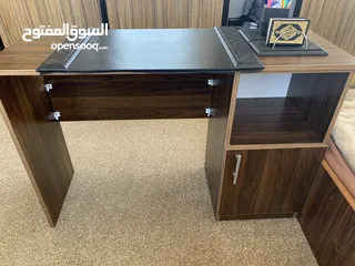  1 مكتب دراسي للبيع