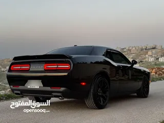  5 Dodge challenger 2021  GT