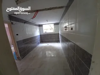  1 شقة للبيع للإستثمار بسعر مغري في  زبدة شمال مستشفى النجاح ب 300 متر