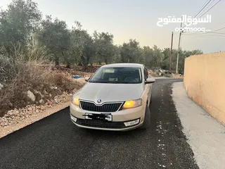  1 سكودا رابيد 2015