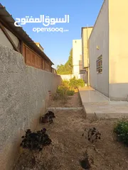  12 منزل للبيع