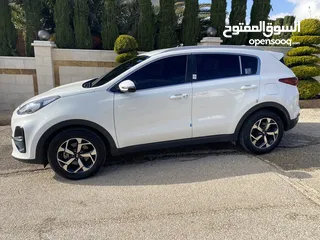  3 Kia sportage