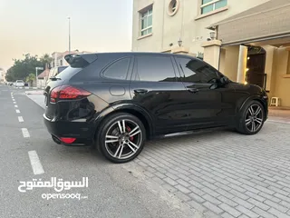  6 Porsche Cayenne GTS 2014