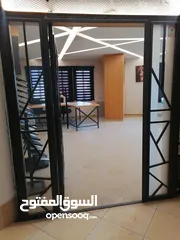  3 مكتب للايجار مساحة 50 متر مربع، مفروش سوبر ديلوكس مناسب جداً للبدء مباشرة بالعمل الخاص بك..