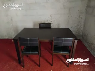  1 لا يفوتك طاولة مع كراسي نظيفه للبيع