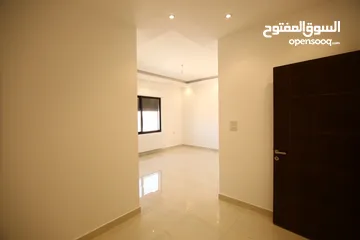  15 شقه ارضي 200 م مع تراس 45 م مع مدخل خاص للبيع من المالك بسعر مغري مرج الحمام الحمزة للاسكان