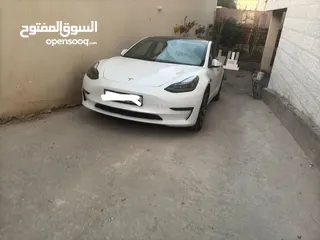  3 Tesla Model 3 - 2023  بحالة ممتازة