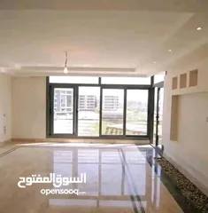  4 للبيع شقة لقطة بكمبوند Taj City بالسعر القديم   مرحلة Club Side