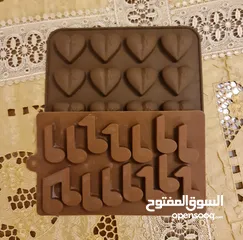  8 قوالب شوكولاتة