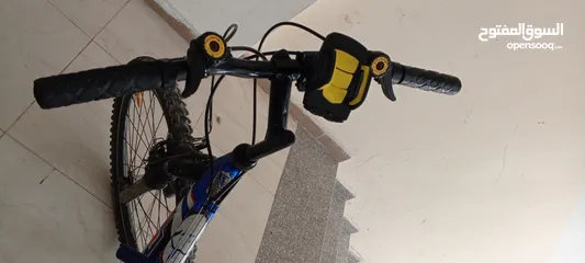  2 بسكليت رهيب جدا وسريع غيارات 1الى 8