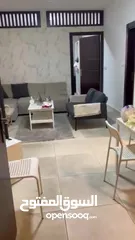  14 شقه مفروشه عفش فاخر جدا للإيجار السنوي باجره سنويه 7 الاف دينار