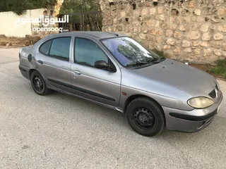  4 رينو ميجان 2000 للبيع