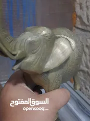  5 نحاس قديم عمره فوق الستين سنه للبيع بسعر 100 غير قابل للتفاوض التراسل على الواتس