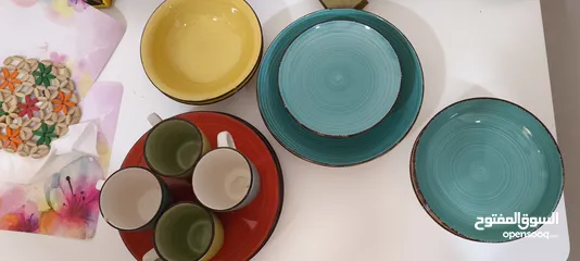  2 set of dishes and glasses