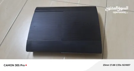  4 بلاستيشين 3 للبيع بحالة الوكاله معاه ثلاث ايادي