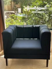  4 طقم كنب جلد اسود matt 3 قطع السعر. 280 دينار