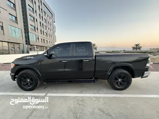  4 Ram 1500 Laramie 2020 Black 5.7L