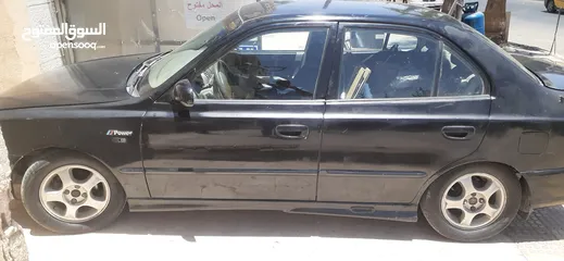  4 سيارة فيرنا للبيع