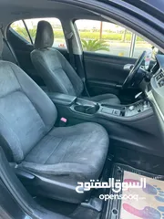  15 لكزس CT200 موديل 2012 فحص 3 جيد  وارد أوروبي   ممشى قليل 108 الف km