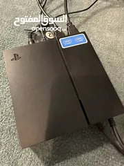  4 PS4 with 2 remotes