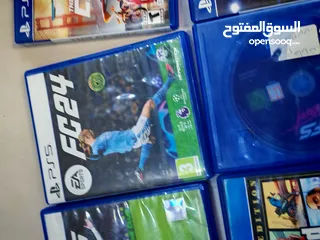  13 سيدات بلايستيشن فايف في حالة الوكالة
